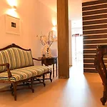 Attico 195 Bed & Breakfast 4*