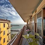 Bed & Breakfast Attico 195