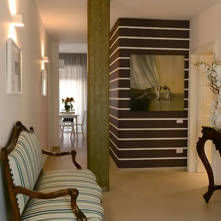 Attico 195 Bed & Breakfast 4*